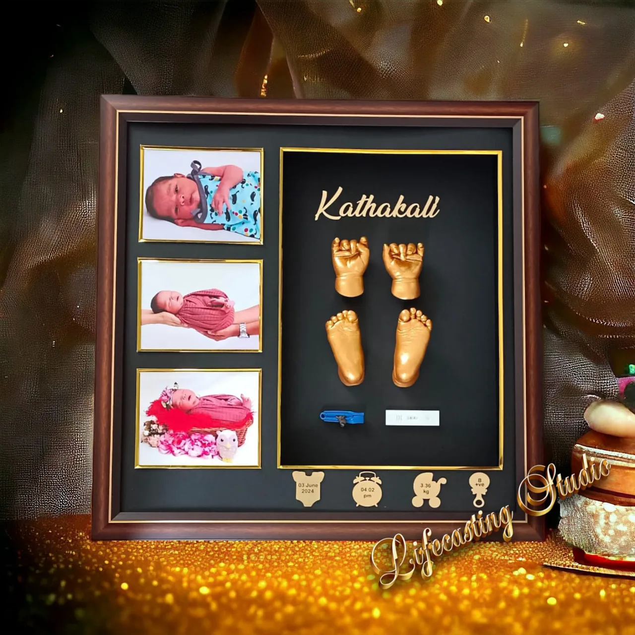 Deluxe 3D Family Frame